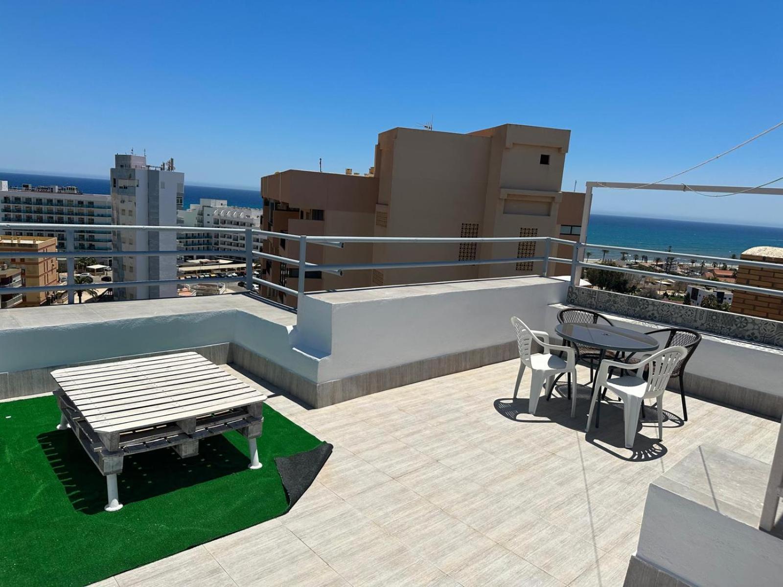 Appartamento ÁTiCO EN URBANIZACIÓN ROQUETAS DE MAR Esterno foto